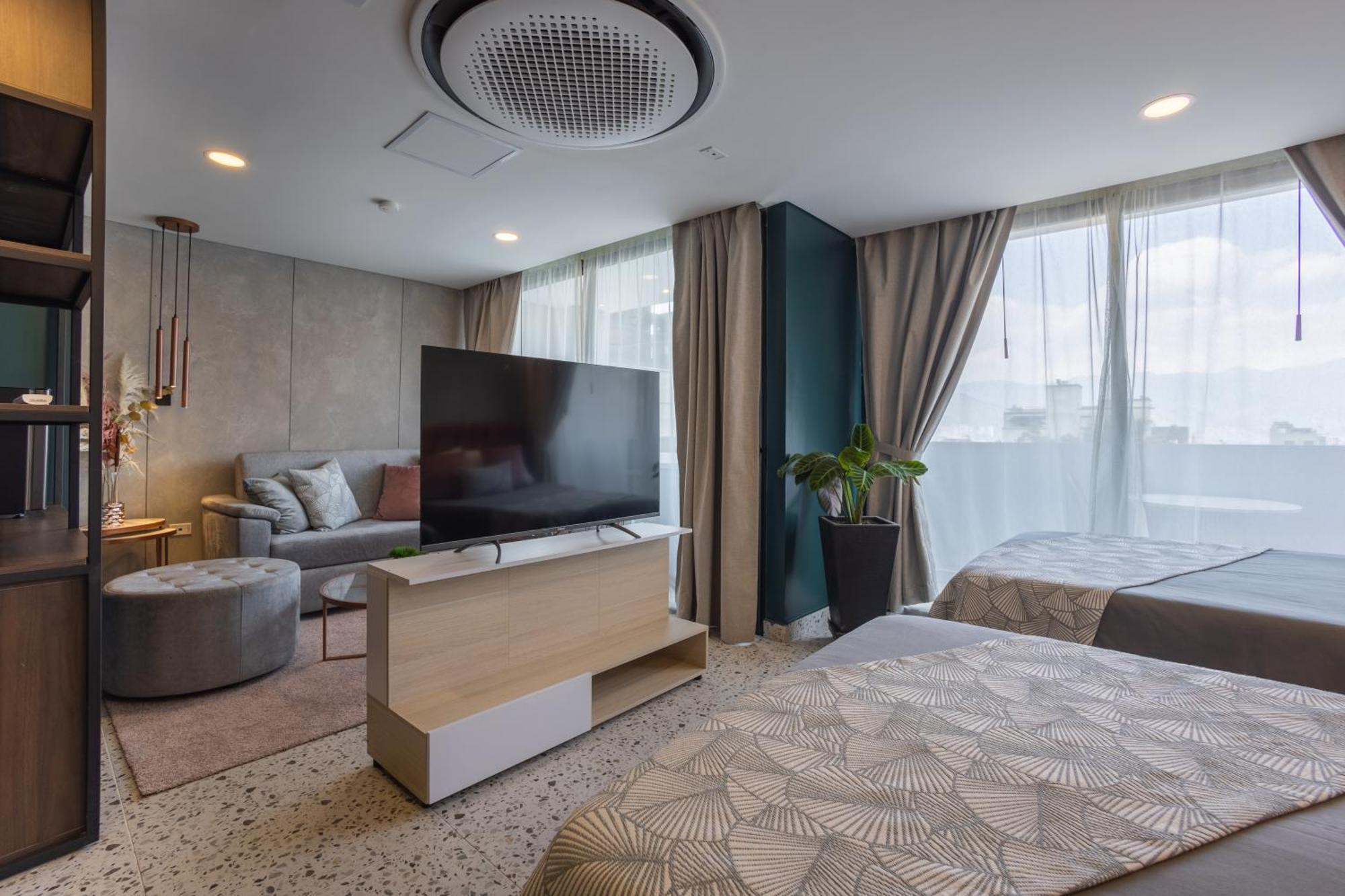 Glow Hotel Medellin